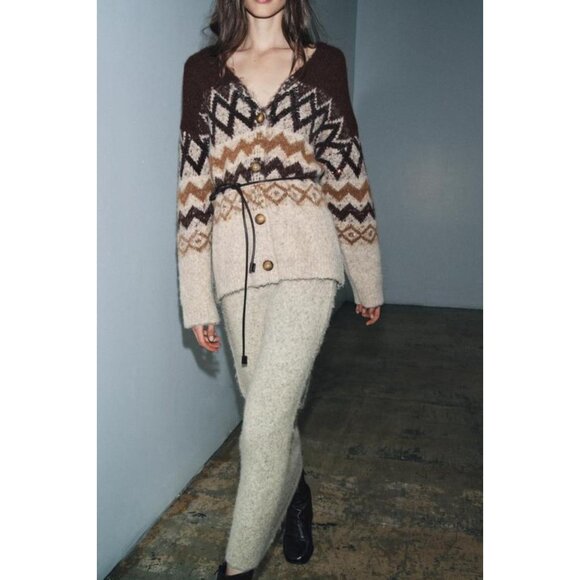 ZARA SEQUINED JACQUARD KNIT CARDIGAN WITH BELT - Picture 4 of 8